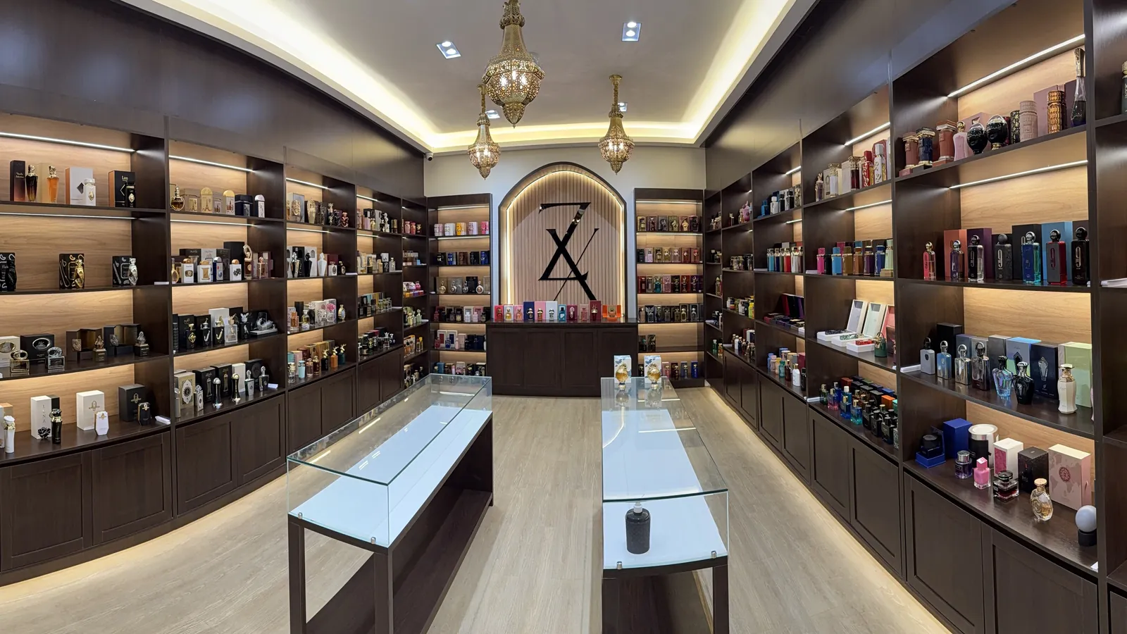 Visão geral do showroom ZAYNEX em São Paulo
